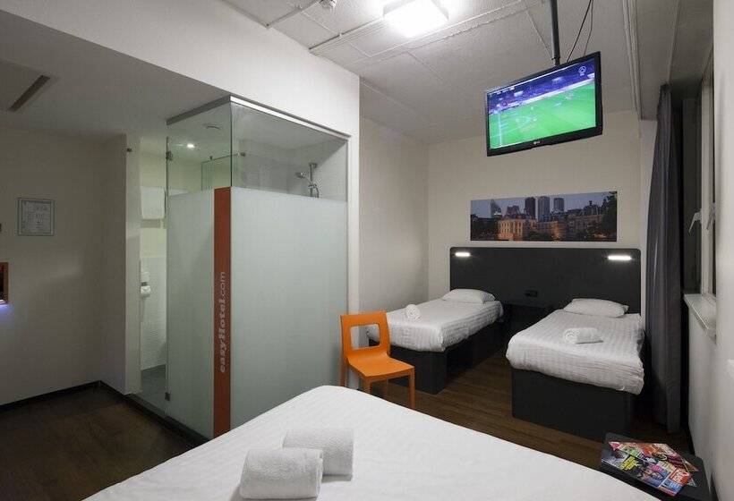 Семейный Номер, Easyhotel The Hague City Centre