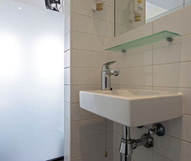 غرفة أساسية, Easyhotel The Hague City Centre