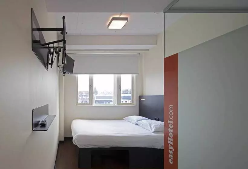 اتاق سوپریور, Easyhotel The Hague City Centre