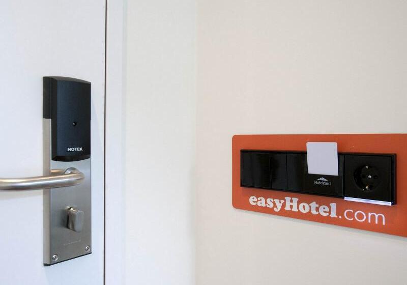 غرفة أساسية, Easyhotel The Hague City Centre