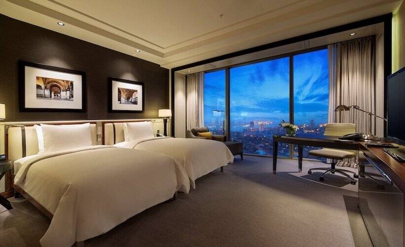 Executive Room, Hilton Istanbul Bomonti Hotel & Conference Center
