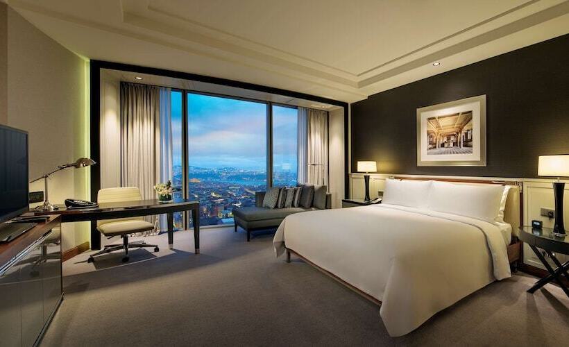Executive Room Sea View, Hilton Istanbul Bomonti Hotel & Conference Center