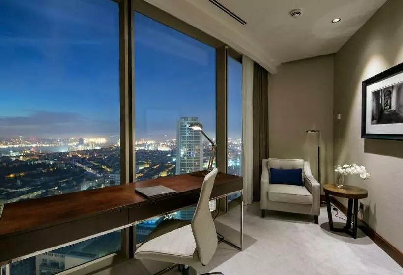 Executive Suite King Bed, Hilton Istanbul Bomonti Hotel & Conference Center