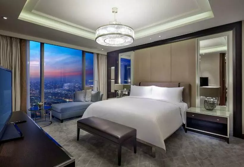 Executive Suite King Bed, Hilton Istanbul Bomonti Hotel & Conference Center