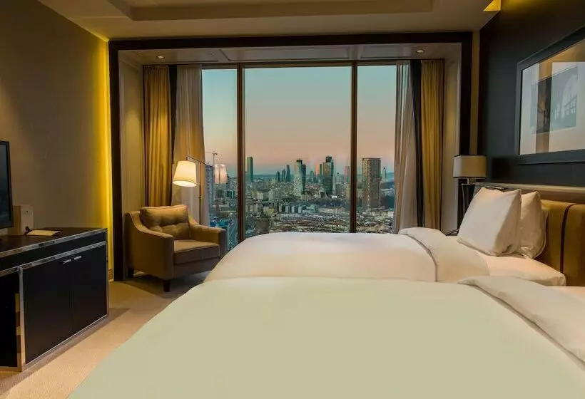 Executive Room, Hilton Istanbul Bomonti Hotel & Conference Center