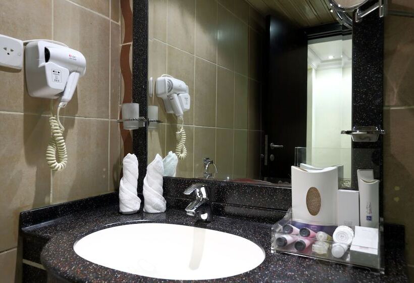 اتاق لوکس با چشمانداز شهر, Jazan Inn