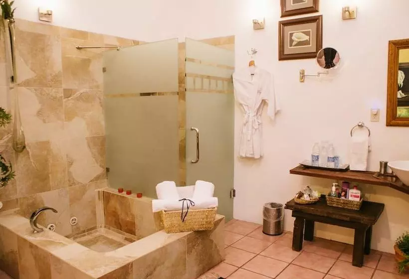 ジュニアスイート, La Casona De Tete