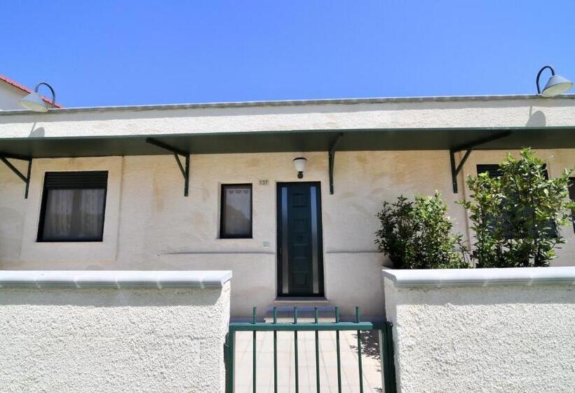 דירת חדר, Laurito Resort & Spa