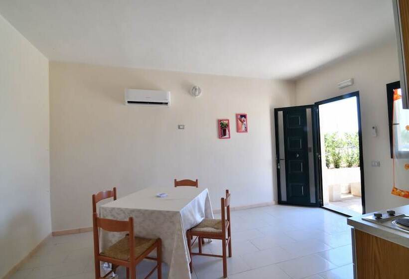 דירת חדר, Laurito Resort & Spa