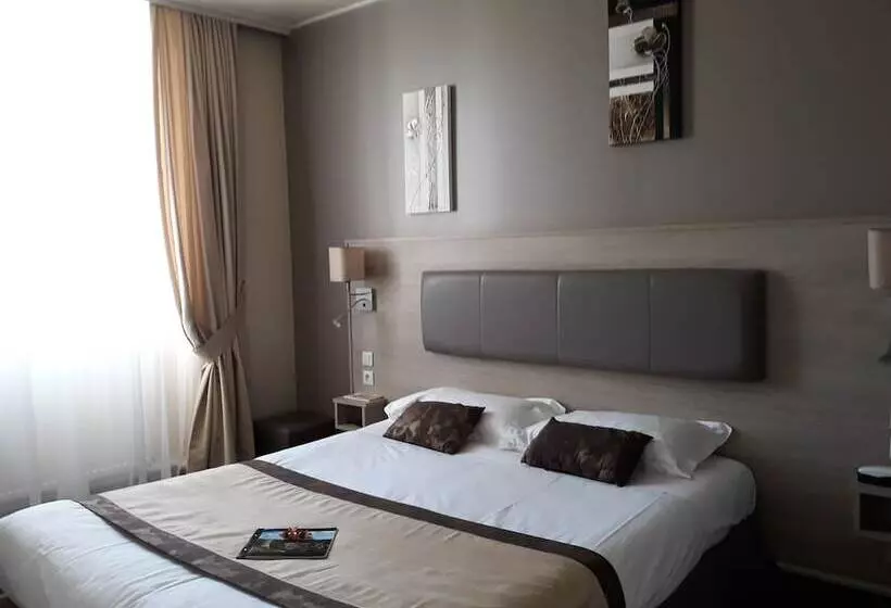 اتاق خانوادگی, Cit Hotel Le Challonge