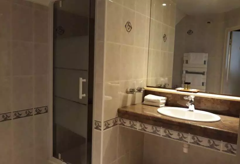 اتاق سوپریور, Cit Hotel Le Challonge