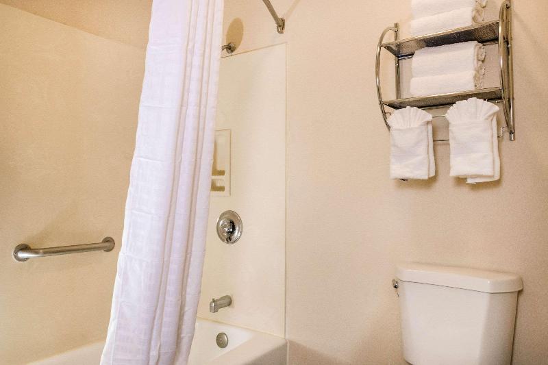 اتاق خانوادگی, Cit Hotel Le Challonge