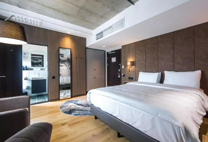 اتاق پرستیژ, Mercure Riga Centre