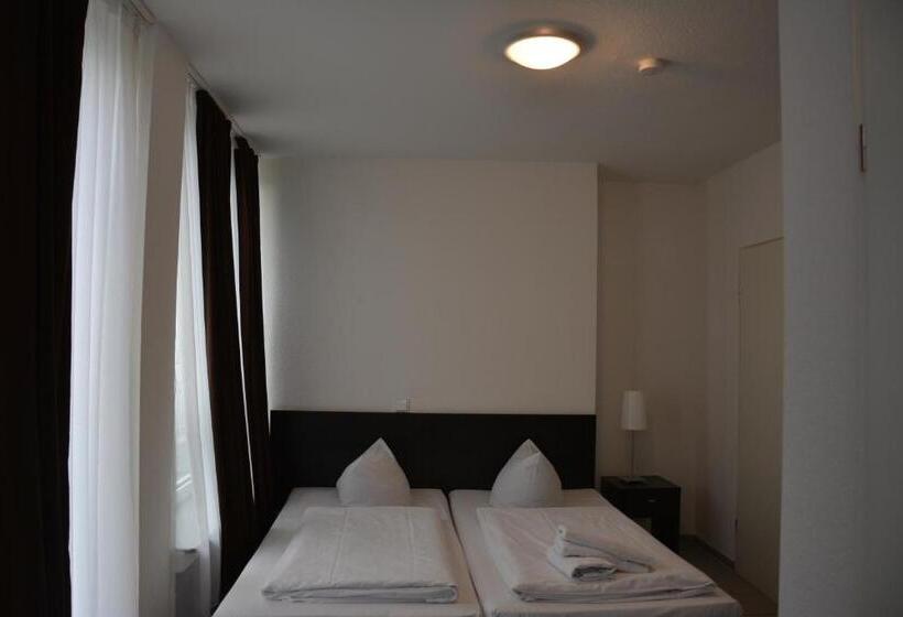 스탠다드 룸, Mosel Hotel Frankfurt