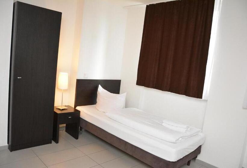 스탠다드 싱글 룸, Mosel Hotel Frankfurt