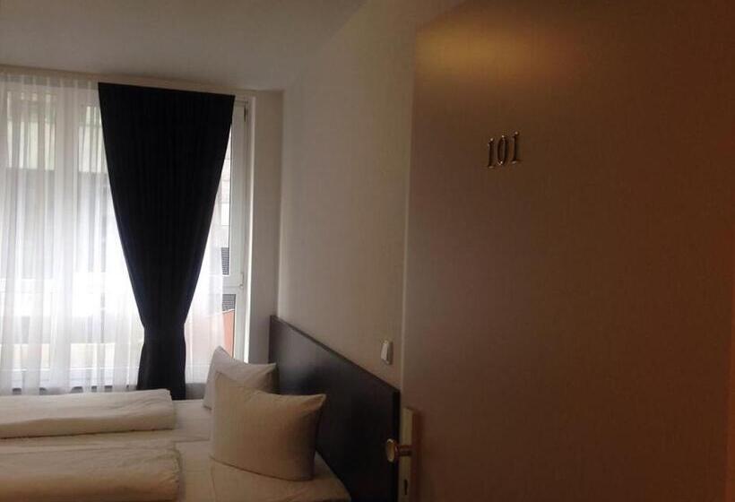 스탠다드 룸, Mosel Hotel Frankfurt