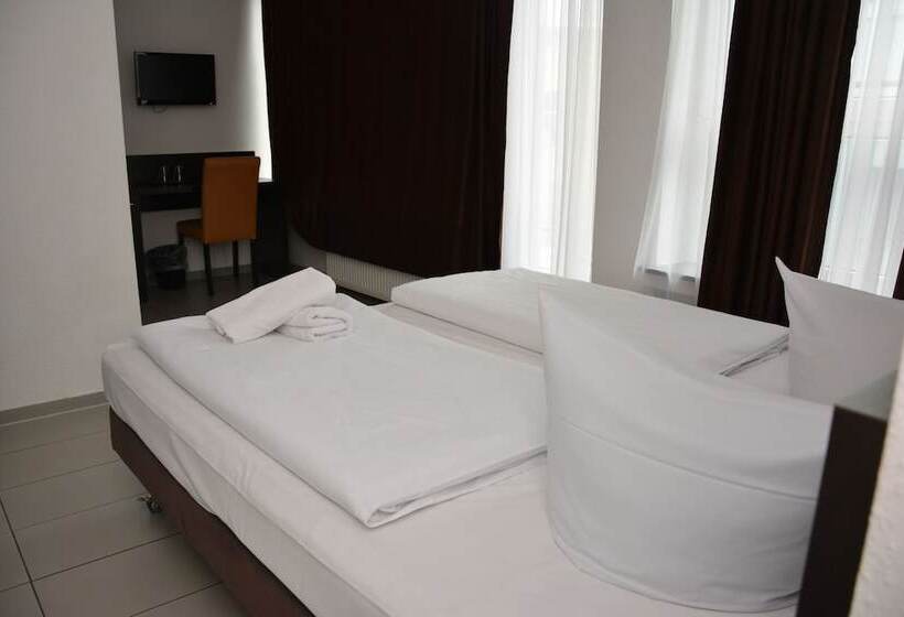 스탠다드 룸, Mosel Hotel Frankfurt