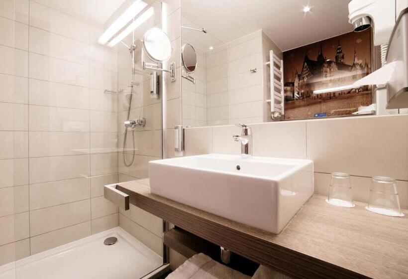 غرفة سوبيريور, Q Hotel Plus Wrocław