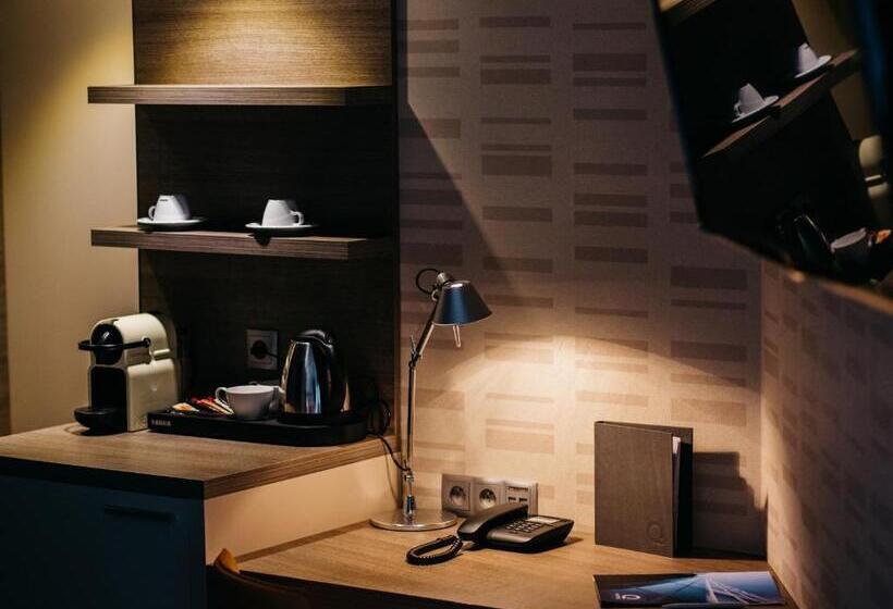 Номер Deluxe, Q Hotel Plus Wrocław