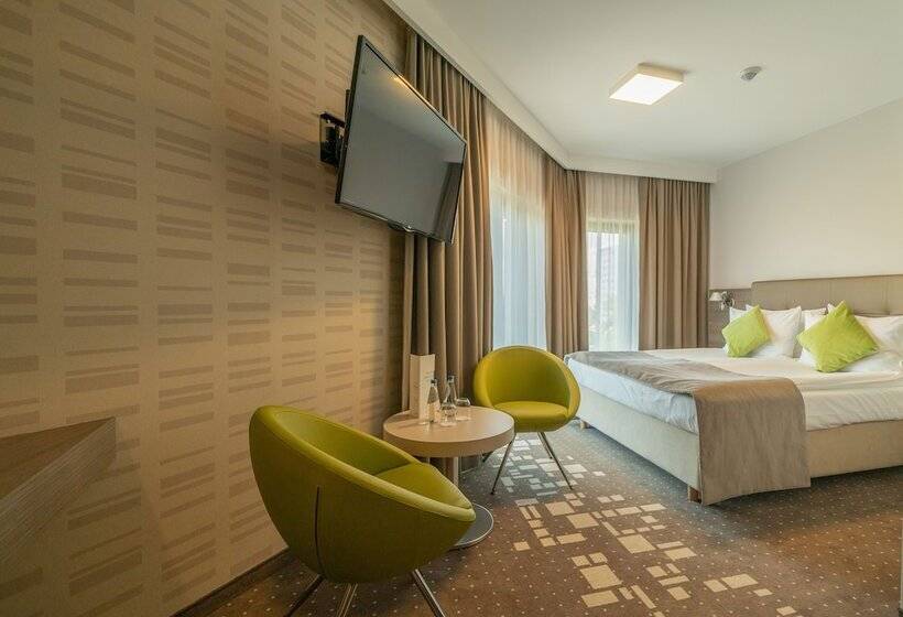 Номер Стандарт Индивидуальный, Q Hotel Plus Wrocław