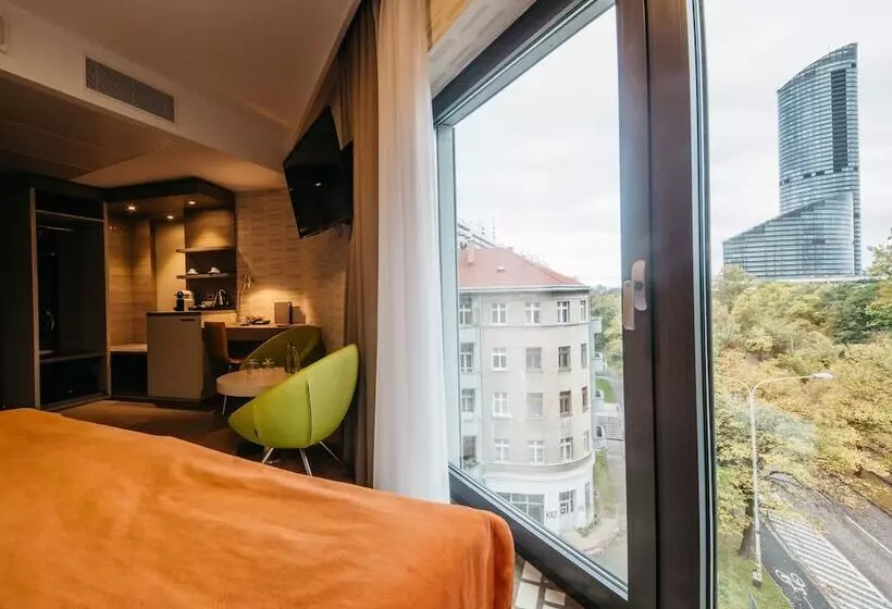 اتاق سوپریور, Q Hotel Plus Wrocław