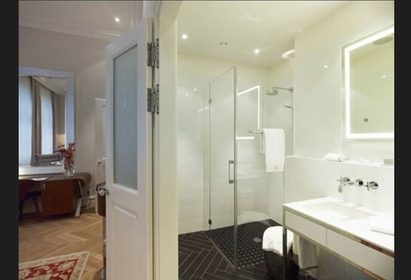 اتاق لوکس, Sans Souci Wien