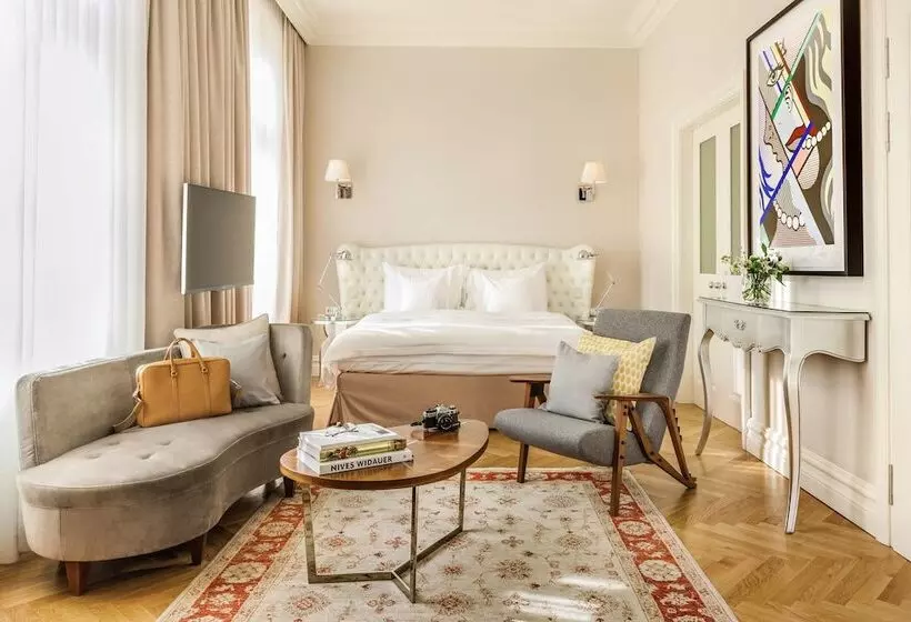 سوییت جونیور, Sans Souci Wien