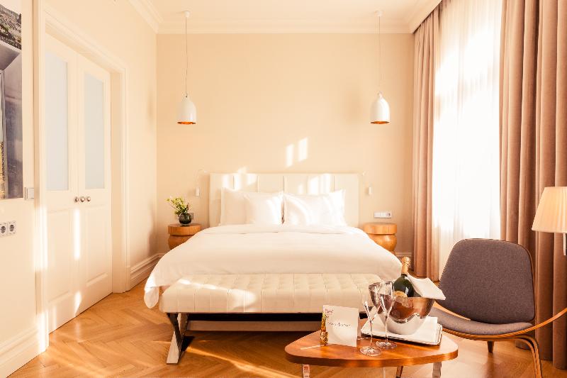 اتاق لوکس, Sans Souci Wien