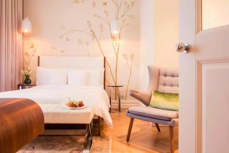 اتاق سوپریور, Sans Souci Wien