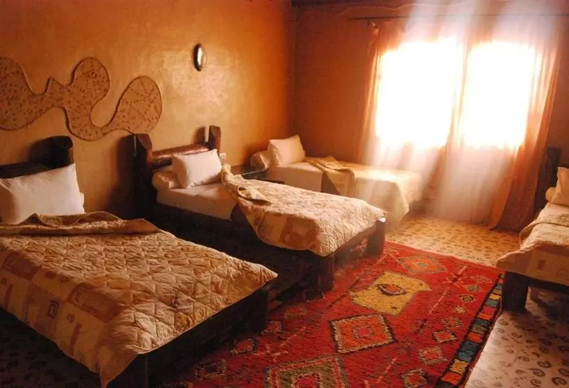 デラックスの４人部屋, Taddart
