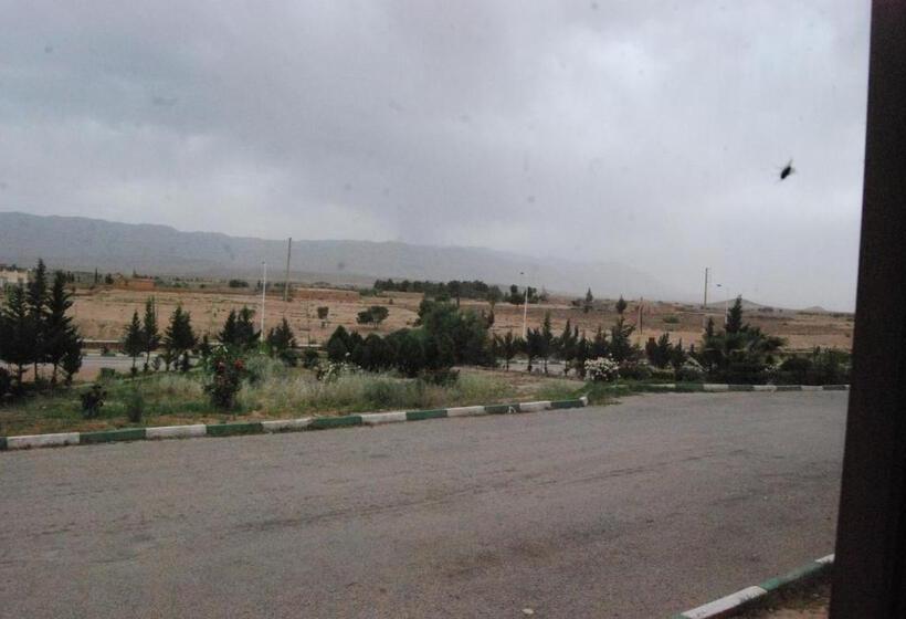 اتاق لوکس, Taddart