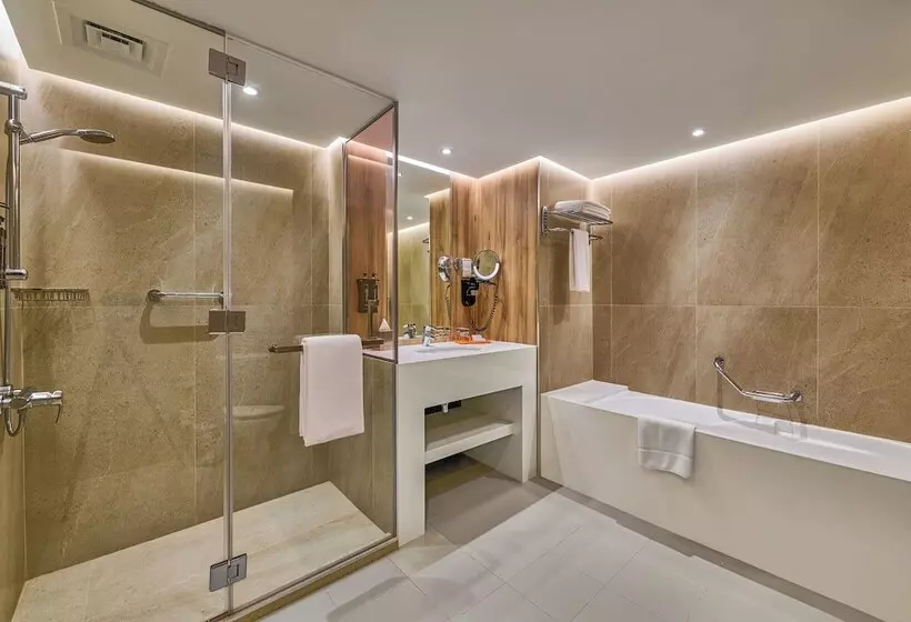 2 Bedroom Suite City View