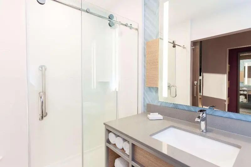身障者適用スタンダードルーム, Hilton Garden Inn Broomfield Boulder