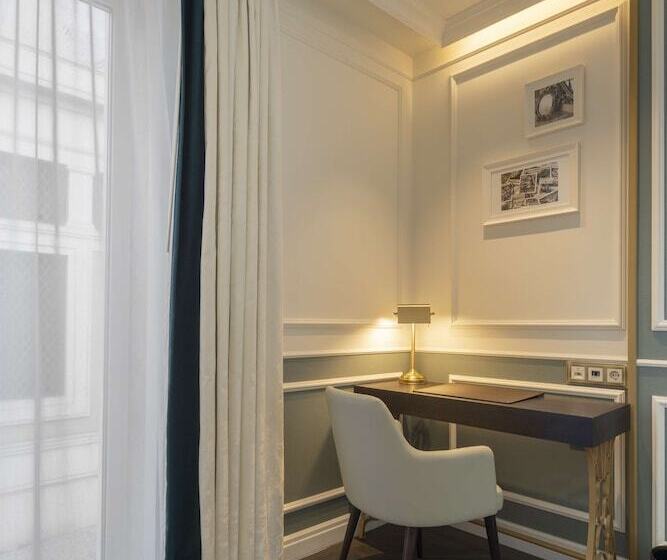 اتاق پرمیوم, The Emerald House Lisbon, Curio Collection By Hilton