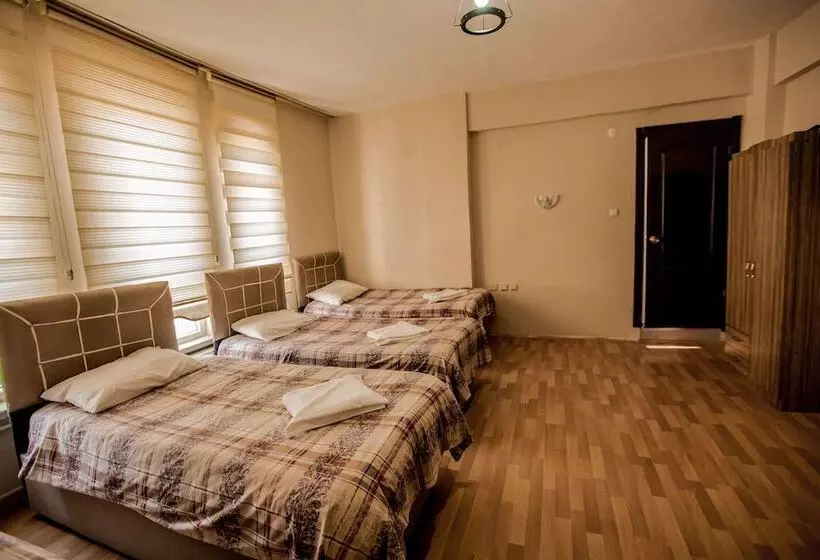 Habitació Triple Estàndard, Cappa