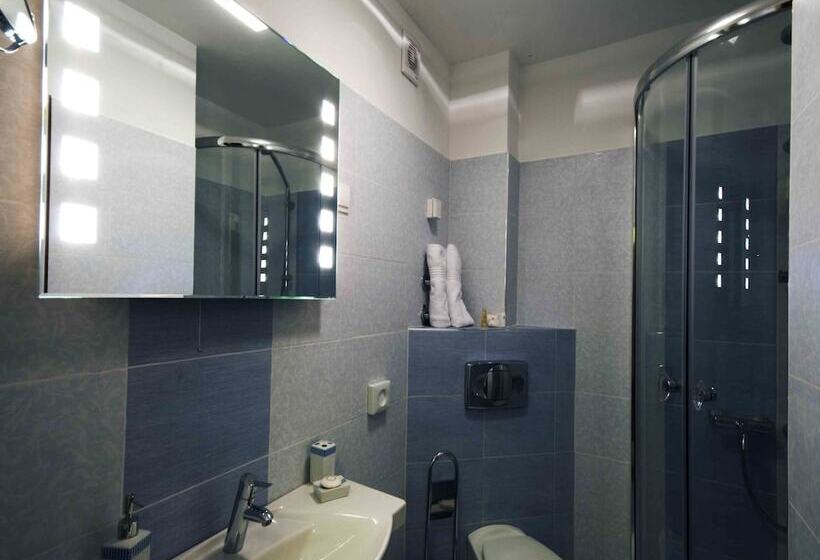 اتاق استاندارد با چشم‌انداز استخر, Casa Del Mare   Annex