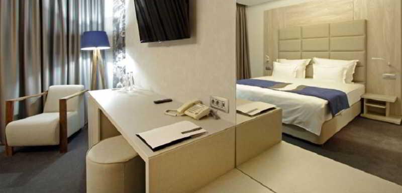 اتاق استاندارد, Colors Inn