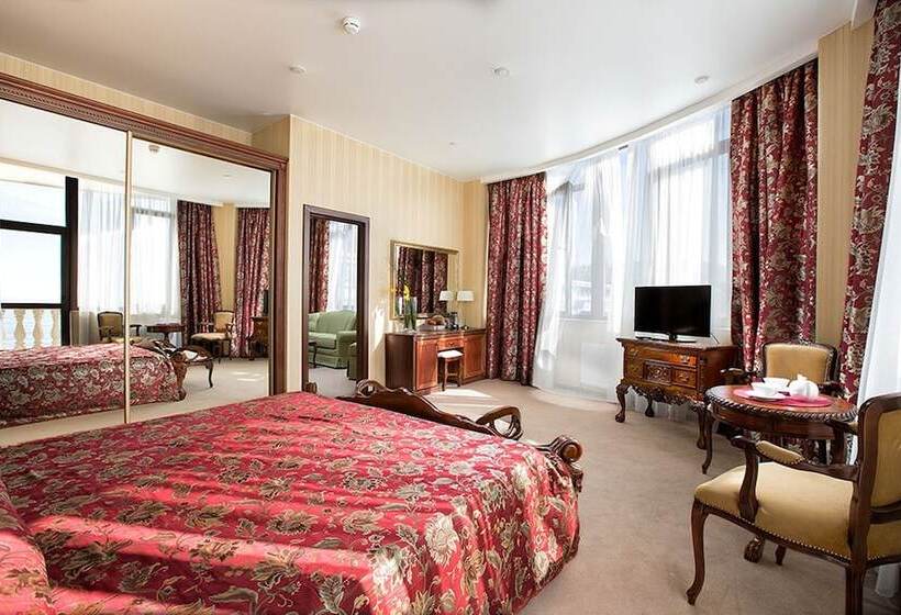 オーシャンビュースイート, Dolphin Resort & Conference Center