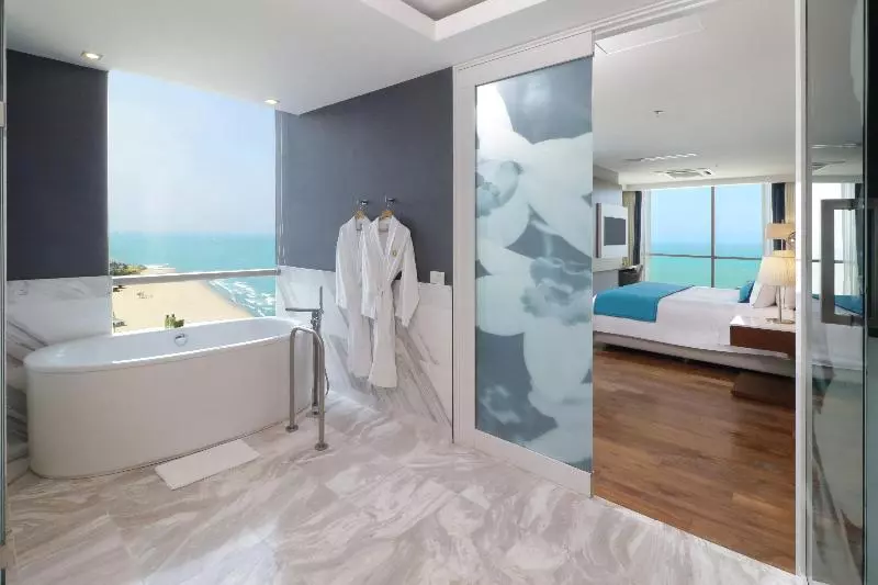 キングサイズベッドのスイートルーム, Intercontinental Cartagena, An Ihg