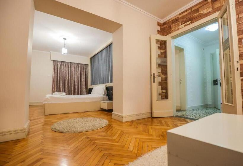 סוויטה דלוקס, Kristal