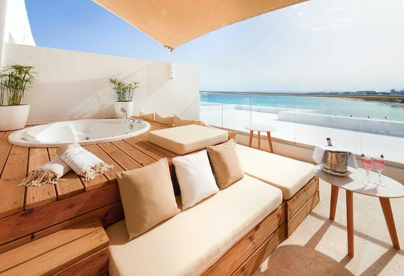 带按摩浴盆的套房, La Badira   Adult Only