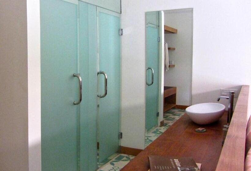 جناح ديلوكس, The Open House Jimbaran Bali