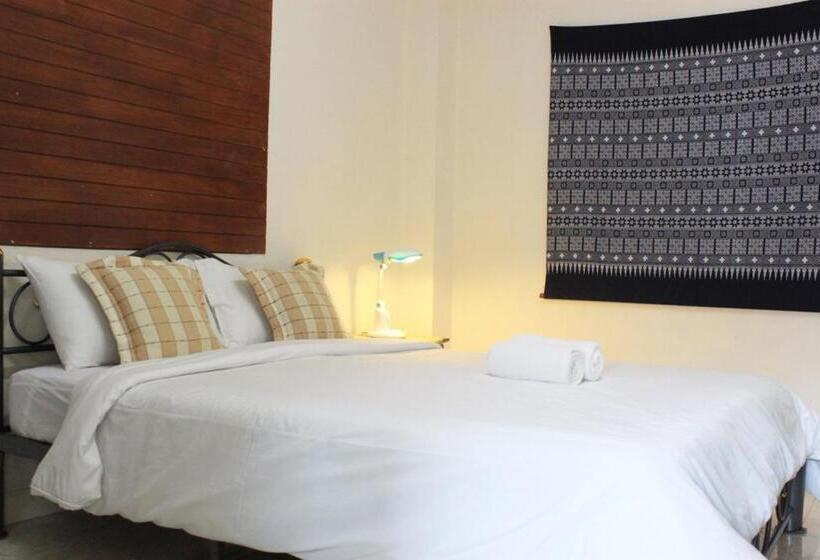 غرفة قياسية, Varada Place