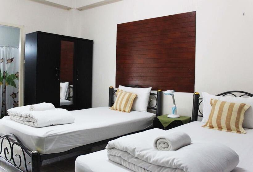 غرفة قياسية, Varada Place