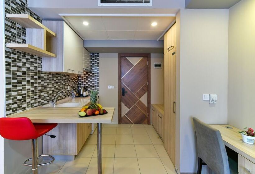 اتاق استاندارد, La Flora House