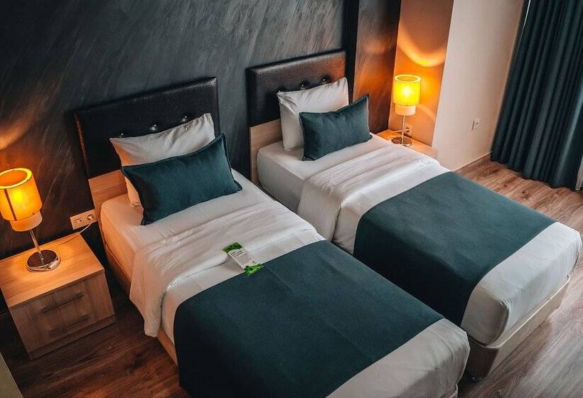 اتاق استاندارد, La Flora House