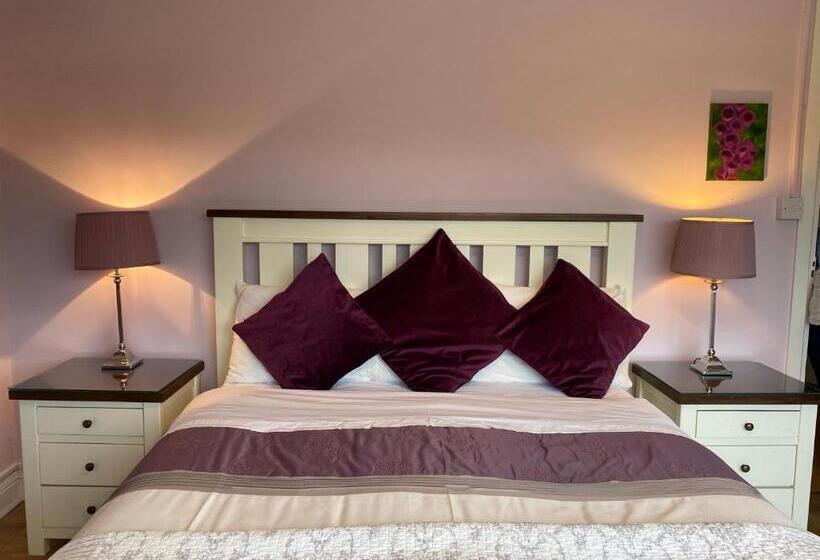 Standardzimmer Bergblick, River Meadows B&b