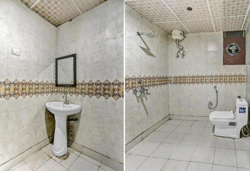 トリプルクラシックルーム, Collection O Ap Grand