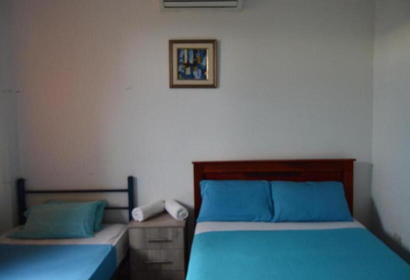 اتاق استاندارد, Hostal El Naufrago 2
