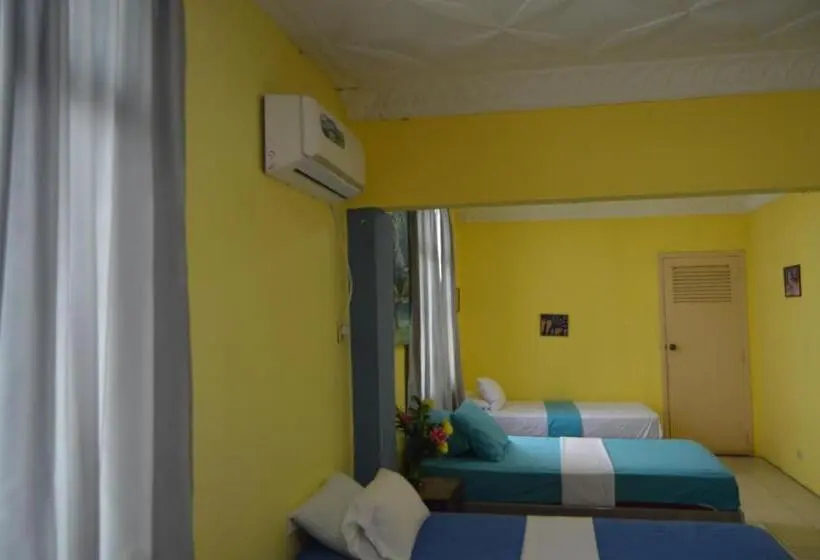 ファミリールーム, Hostal El Naufrago 2